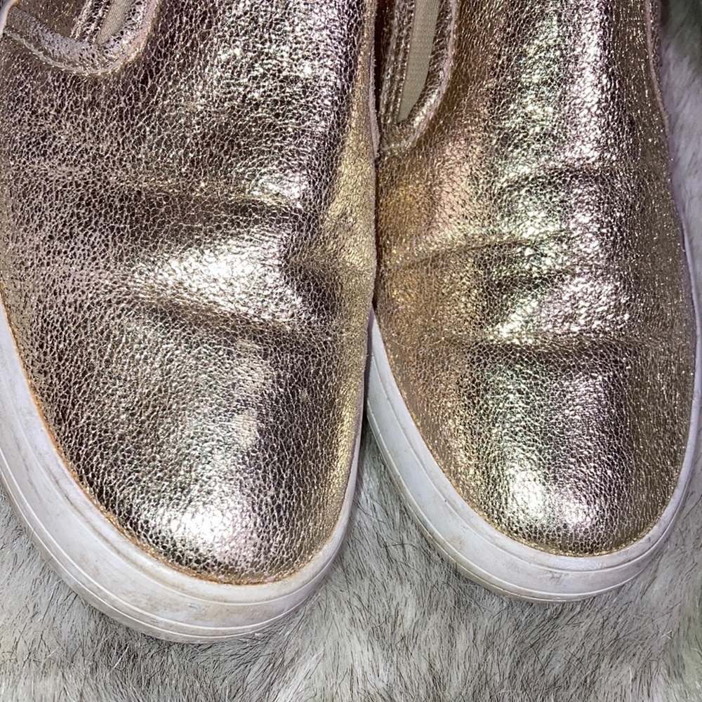 Womens Loafer Shoes by Guess Gold Sparkle Glitter Low Top Sneaker size 10